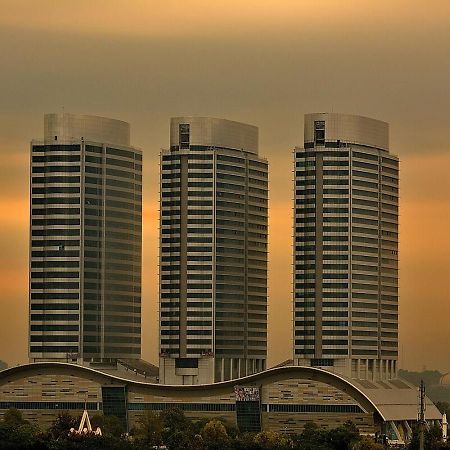 Ferienwohnung Centaurus Heights Islamabad Exterior foto